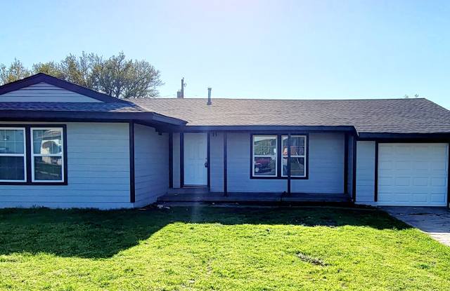 1704 Langford Street - 1704 Langford Street, Greenville, TX 75401