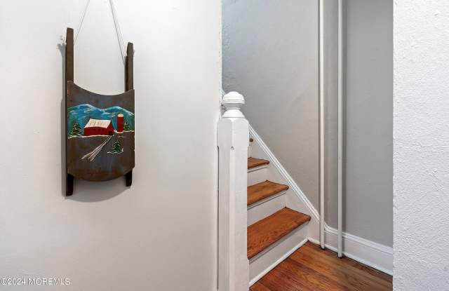 2189 8th Avenue Gallery 4