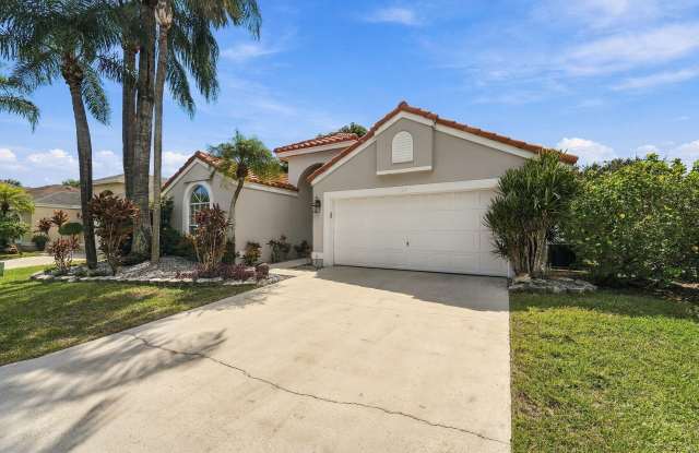 1317 Fairfax Circle E Gallery 3
