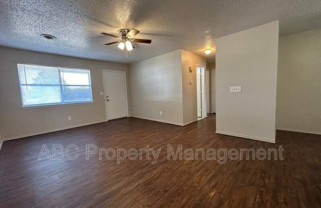 1604 Juniper Circle photos photos