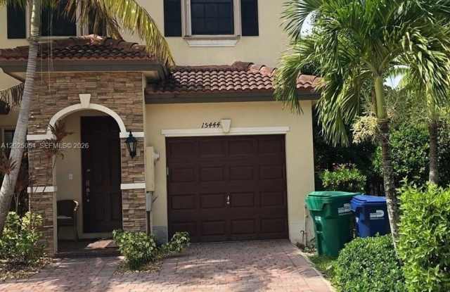 15444 SW 119th Ter photos photos