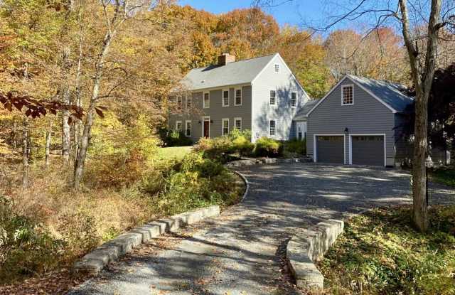 3 Indian Hill Road Gallery 2