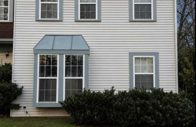 16049 DORSET Road Gallery 1