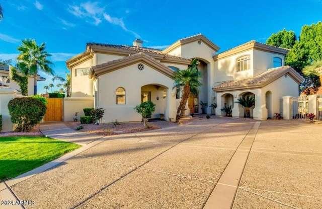 1501 E TREASURE COVE Drive Gallery 2