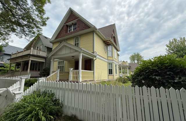 Rare Find in Brewer’s Hill – Bright, Character-Filled 3BR Upper + $500 Move-In Credit! photos photos