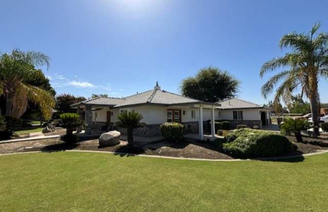 Spacious 4-Bedroom Home on 2.5 Acres with Barn & Dual Master Suites – Country Living Near Houghton Rd & 99 Gallery 4