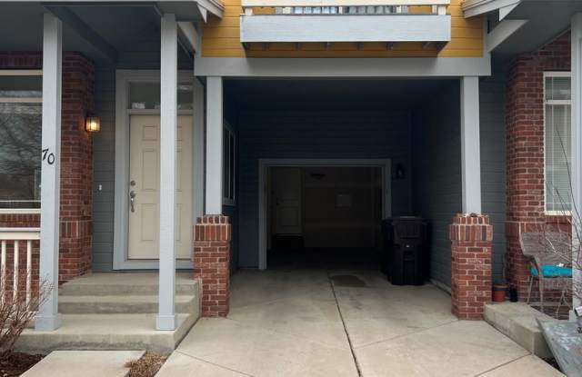 Gorgeous end unit townhome with one car garage and some mountain views! - 818 South Terry Street, Longmont, CO 80501 Gorgeous end unit townhome with one car garage and some mountain views! - 818 South Terry Street, Longmont, CO 80501