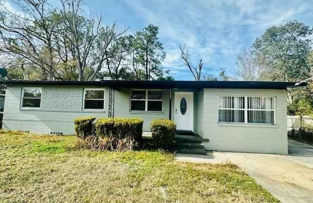 6335 CLARET Drive Gallery 2