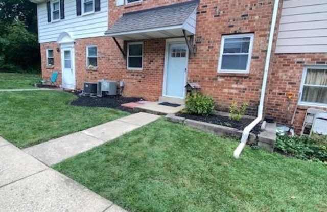 605 W MARKET STREET - 605 West Market Street, West Chester, PA 19382