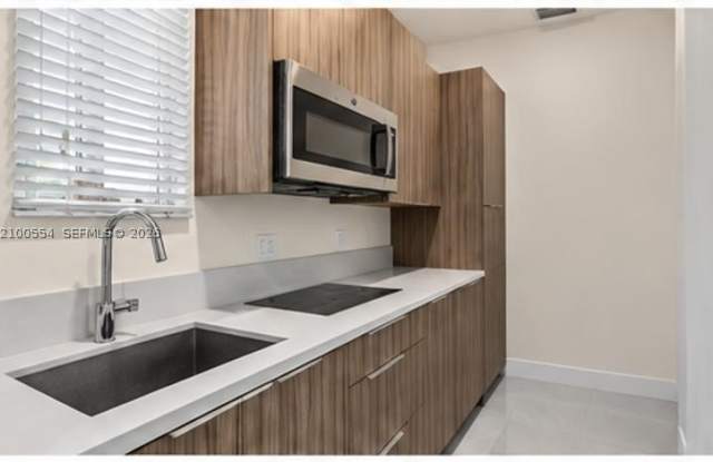 6680 NW 102 Path Gallery 1