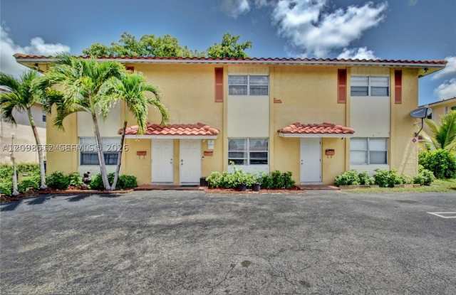 7831 NW 44th Ct Gallery 1