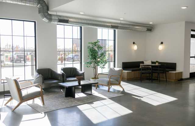 The Standard at 36th Street Gallery 3