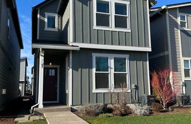 Well Maintained 3 Bedroom, 2 Bath House in McMinnville photos photos