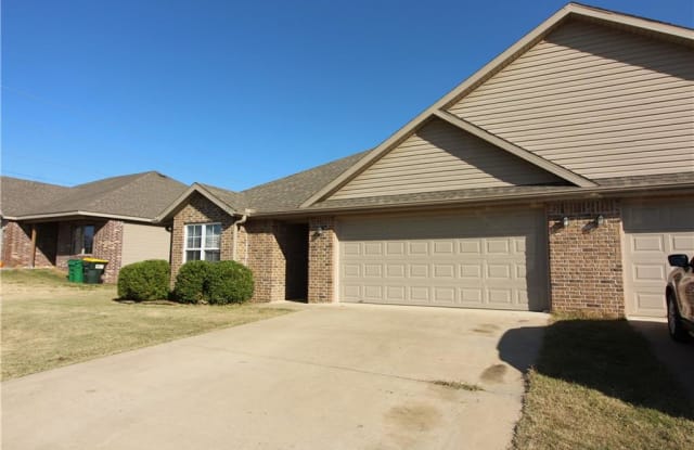 111  SW Sage  ST - 111 Sage St, Centerton, AR 72719