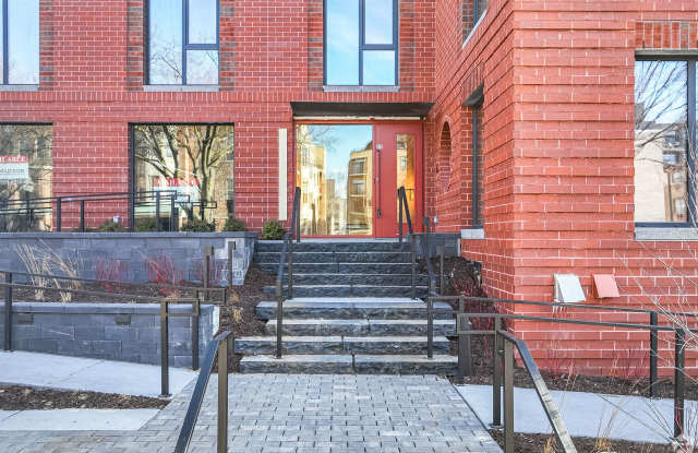 517 W Main Street Gallery 4