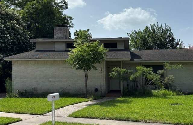 202 Sherwood Drive photos photos