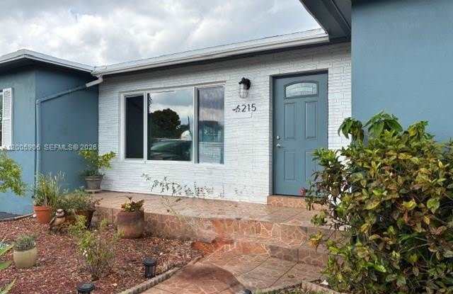 6215 SW 20th St photos photos