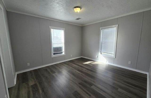 12130 US Highway 41 S Gallery 4