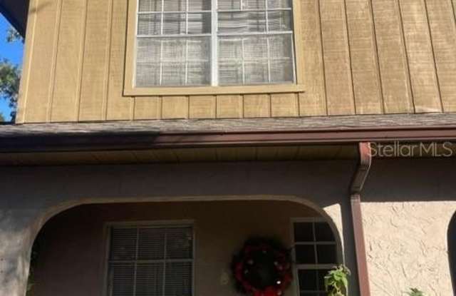 4833 LIGHTHOUSE CIRCLE - 4833 Lighthouse Circle, Orlando, FL 32808