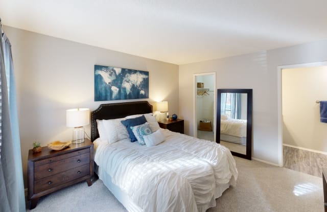 Waterford Place Apartment Homes Gallery 4