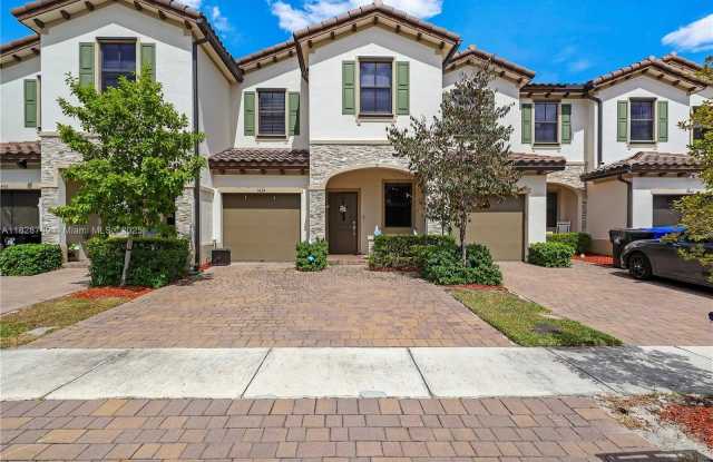 1434 SW 54th Ave photos photos