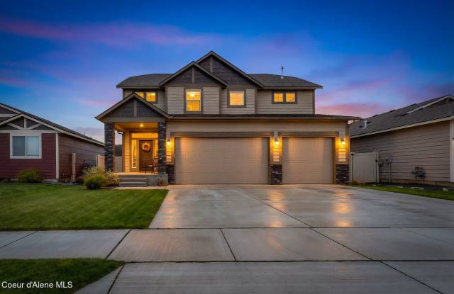Spacious 4BR + Loft Home in Desirable North Place Community — Post Falls photos photos