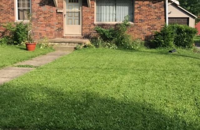 74 E Margaret St, - 74 East Margaret Avenue, Niles, OH 44446