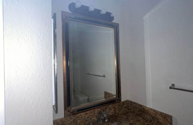 2 bedroom 2 bath for rent lease 3016 Parkway Blvd. Unit 209, Kissimmee, FL 34747 Gallery 4