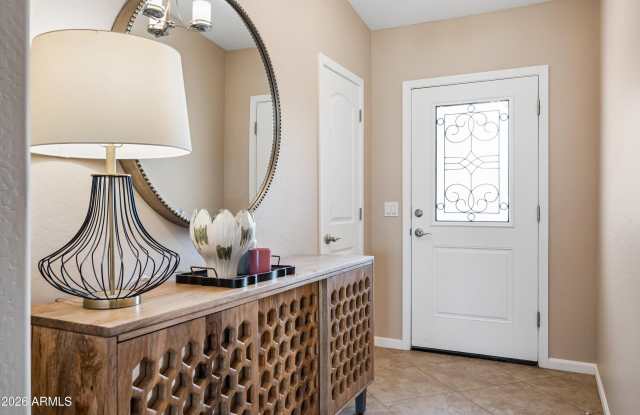5672 E Hermosa Vista Drive Gallery 3