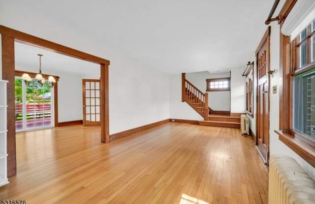 14 Lum Ave Gallery 4