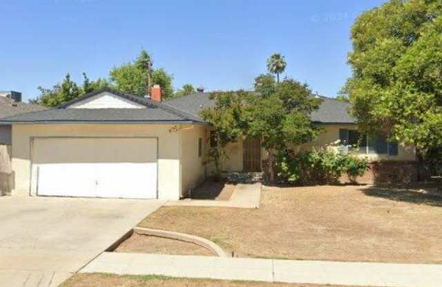 Centrally located 3 bedroom photos photos
