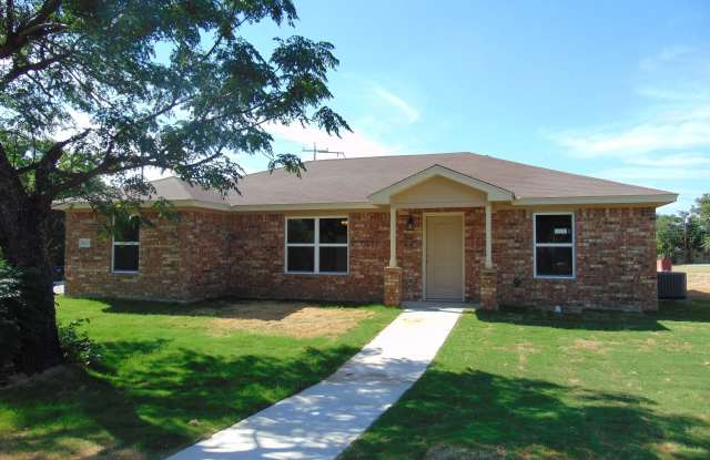 800 E Pecan - 800 East Pecan Street, Burnet, TX 78611 800 E Pecan - 800 East Pecan Street, Burnet, TX 78611