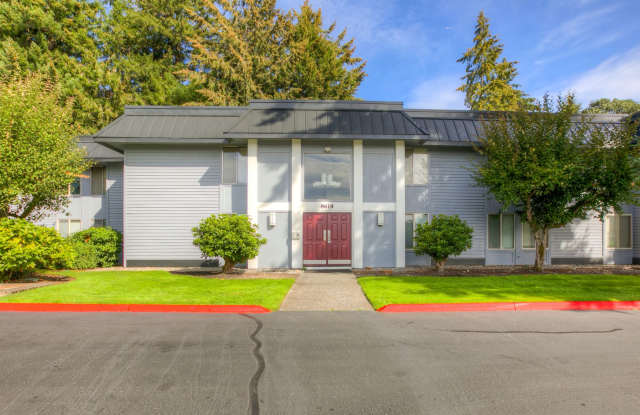 Cozy 2 Bedroom Condo in Lakewood! - 8619 Zircon Drive Southwest, Lakewood, WA 98498