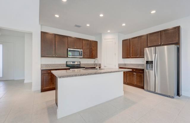 9075 Kingsmoor Way photos photos