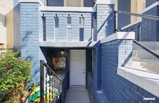 Charming 3 BR, 2.5 Bath Townhome on Capitol Hill Gallery 4