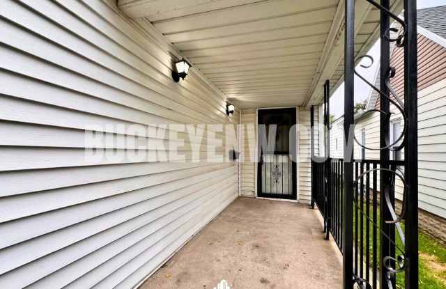2 Bedroom House Gallery 3