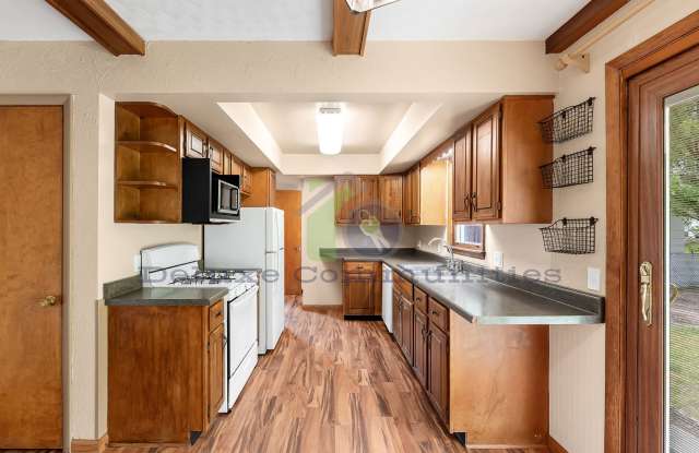 Charming 3 Bedroom 1.5 Bath photos photos