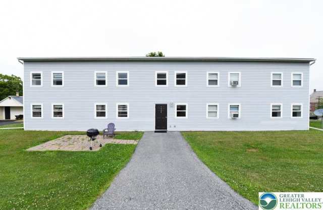 7404 Allemaengel Road unit: 2 - 7404 Allemaengel Road, New Tripoli, PA 18066