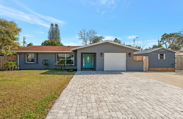 3339 SHAMROCK DRIVE - 3339 Shamrock Drive, South Venice, FL 34293