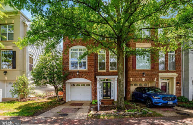 5026 GARDNER DRIVE photos photos