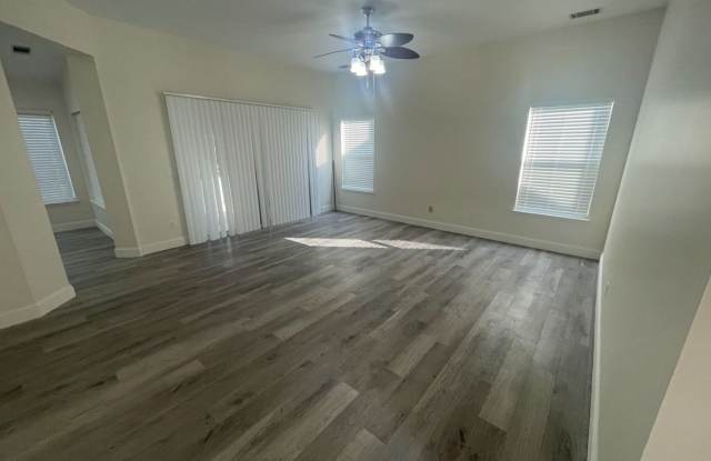 Beautiful 2 bedroom, 2 bath home in Sun City-UNFURNISHED Gallery 2