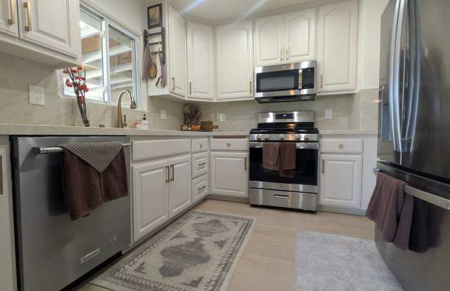 Newly remodeled home near Magnolia Center - 4805 Beatty Drive, Riverside, CA 92506