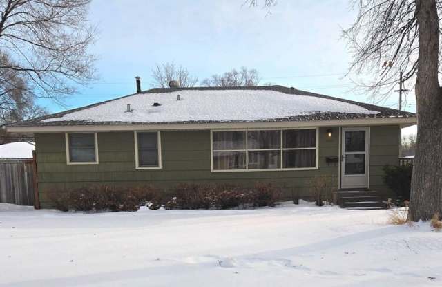 5800 Girard Ave N photos photos