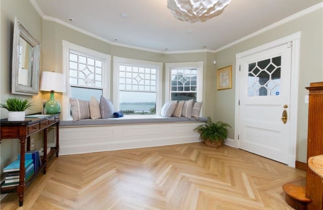 115 PURGATORY Road - 115 Purgatory Road, Newport East, RI 02842