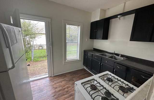 3 bed 1 bath single family home photos photos