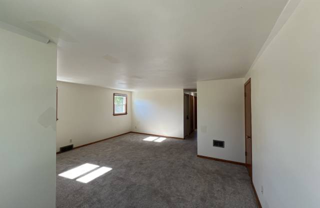 1730 Cleveland Ave - Upper Gallery 4