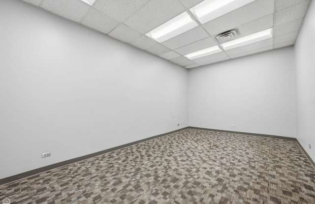 2307 W North Avenue Gallery 4