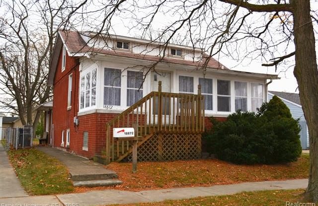 18872 Robert Street - 18872 Robert Street, Melvindale, MI 48122