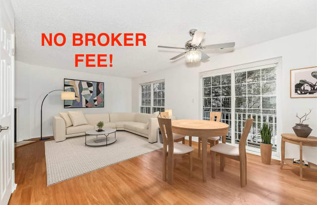 19 COTTONWOOD ST - 19 Cottonwood St, Jersey City, NJ 07305