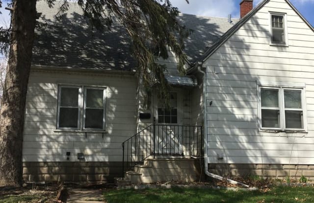 1833 Forest - 1833 Forest Avenue, Waterloo, IA 50702